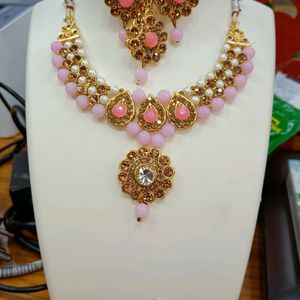 Beautiful Light Jewellery Set