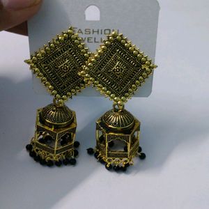 Black Golden Earrings