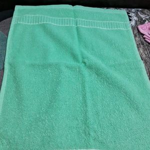 Cotton  Hand  Towel Combo Of 4(2 Medium,2small)