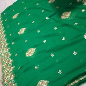 Green Colour Dupatta Full Work On Duptta💚..             No Coins❌No Swap❌ Only Available In Cash✅