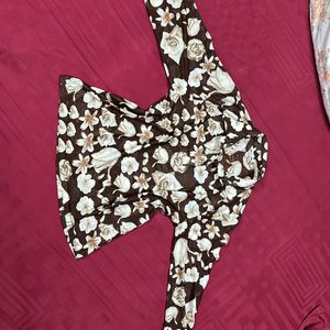 Sale- Brown Floral Top M