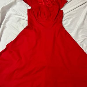 red hanpceirs dress