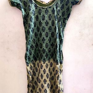 Woman Kurta , Small Size , Very Good Condition, Fe