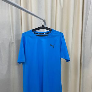 Selling  Puma Tshirt