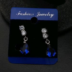 Blue Stones Ear Stud