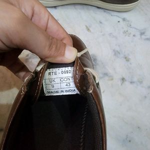 Red Tape Brown Casual Shoes