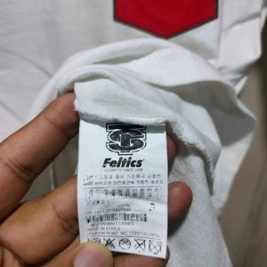 Feltics White Cotton T-Shirt