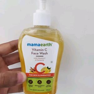 Mama Earth Vitamin C face wash (250ml)