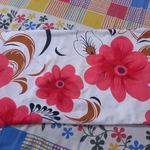 Like New Bug Size Floral Pillow Covers Set Of Two