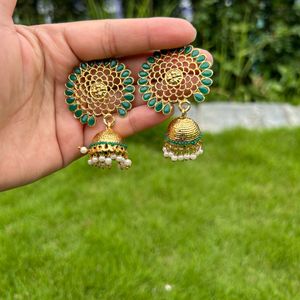 Jhumkas