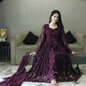 New Bollywood Stayle Gown Dress Ne