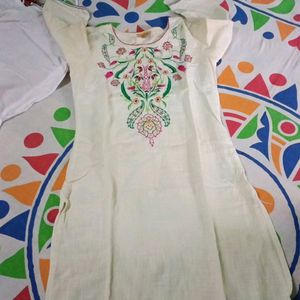 Aurelia Kurta