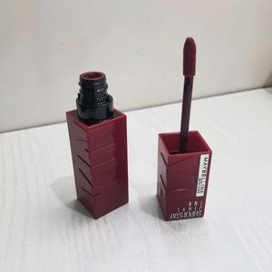 Maybelline Vinyl Lipstick: Unrivalled