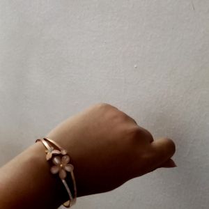 Rose Gold Flower Bracelet