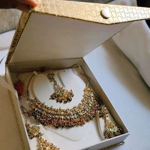 Multicolour Jwellery Set