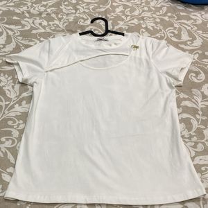 Off White Color Fitted Type Top