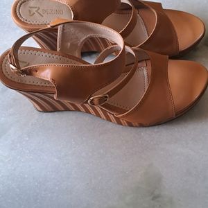 Casual Wedges,Colour: Tan , Heel Height : 3in