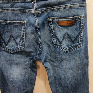 Wrangler Jeans | Like New | In The Size 28