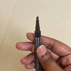 Lakme Blocktip Liner Pen