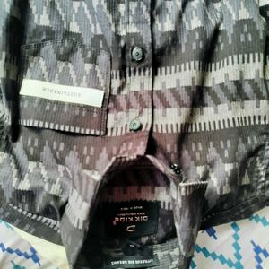 Casual Wear Shirt With M Size