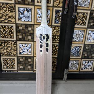 GM Mogul F2 Bullet ( English Willow ) Bat