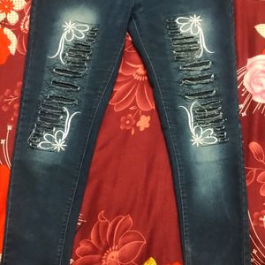 Cool Denim Jeans With Damage Design Of Flowers