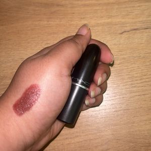 Mac Satin Lipstick Paramount Shade