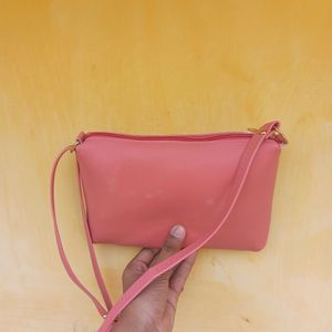 WOMEN TRANDING HANDBAGS