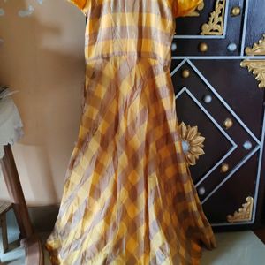 Beautiful Mustard Colour Gown😍😍😍😍