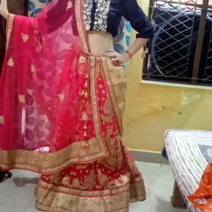 Bridal Rani Colour Lahenga With Chuni