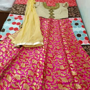 Lehnga Choli Set