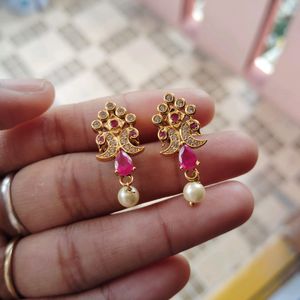 Ad Stone Earring