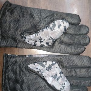 New Hand Gloves 🧤 Army Print And Other Clover