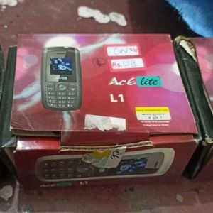 Ace Lite 1 New Keypad Phone With Earphone charger