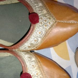 Combo Of Brown Mojari's