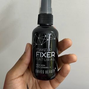 Makeup Fixing Spray By Swiss Beauty