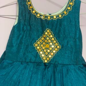 Sleeveless Fancy Frock For Girls With Lining