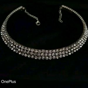 Trendy Women Silver Choker