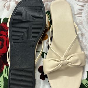 Butterfly Style Trendy Flats Slip on slippers