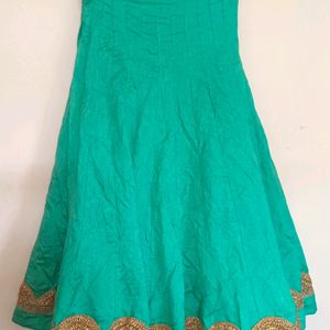 Semi-Heavy Unused Lehenga With Golden Border