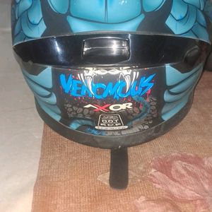 Axor Venomous Helmet