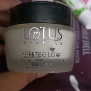 Lotus Cream