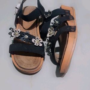 Flats & Sandals For Women