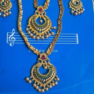 Necklace Set