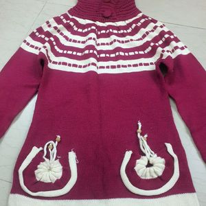 LADIES SWEATER ,SIZE = L ,WOOLEN