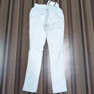 Z-63 Size 24 Slim Fit Women Denim Jeans