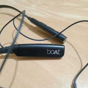 Boat Rockerz 235V2 Neckband