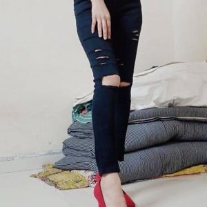 Black Ripped Jeans For Women