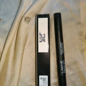 Lakme Absolute Airbrush Concealer Pen