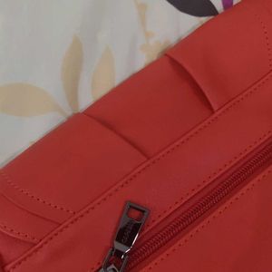 Caprese Sling Bag